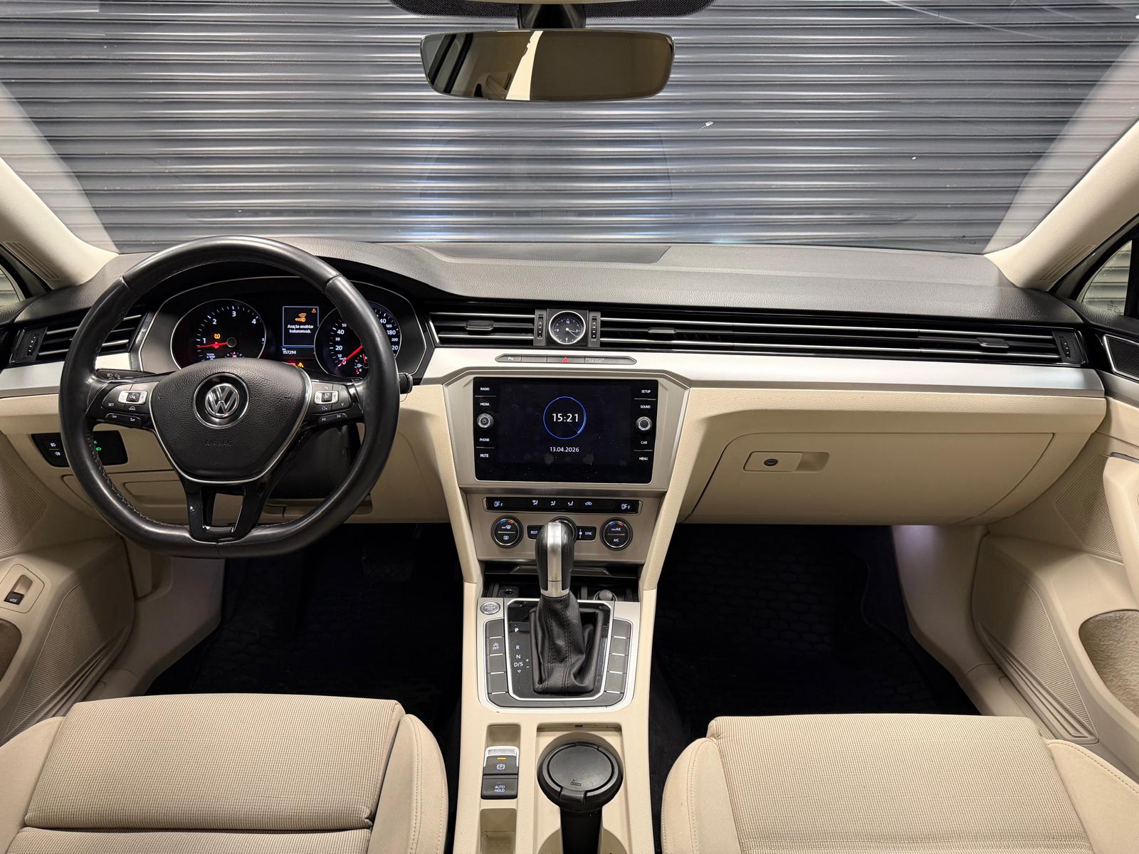 VOLKSWAGEN PASSAT 13